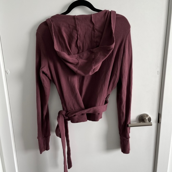 Gymshark Studio Recover Hoodie - Picture 6 of 7